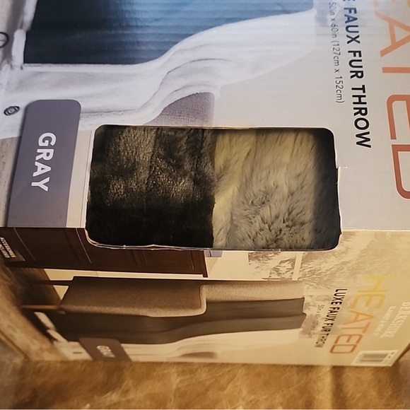 BERKSHIRE Heated Luxe Faux Fur Throw. Size: 50"x60" NWOT Final Sale - Picture 5 of 8